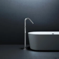 Clou Xo Vrijstaande Badmengkraan Type 8 Met Handdouche Chroom 12 Clou Xo Vrijstaande Badmengkraan Type 8 Met Handdouche Chroom -Hansgrohe Badkamerinterieur Winkel cl 06.04008.29 a