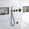 Badkraanset Wiesbaden Dreams Met Inbouwdeel En Badoverloop Zwart -Hansgrohe Badkamerinterieur Winkel close up bathtub 1 black