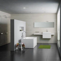 Clou Xo Vrijstaande Badmengkraan Type 1 Met Handdouche Chroom -Hansgrohe Badkamerinterieur Winkel clou xo vrijstaande badmengkraan type 1 met handdouche chroom sfeer1