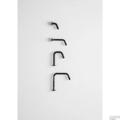 Clou Kaldur Fonteinkraan Links Korte Uitloop Staand Chroom 10 Clou Kaldur Fonteinkraan Links Korte Uitloop Staand Chroom -Hansgrohe Badkamerinterieur Winkel kaldur concept a1 b 6