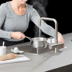 Kokendwaterkraan Selsiuz Steel Haaks RVS Inclusief Combi Extra Boiler 10 Kokendwaterkraan Selsiuz Steel Haaks RVS Inclusief Combi Extra Boiler -Hansgrohe Badkamerinterieur Winkel kokendwaterkraan selsiuz steel inclusief boiler rvs sfeer 2