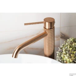 Mengkraan Lang Flawo Sapho Mat Rose Goud -Hansgrohe Badkamerinterieur Winkel mengkraan lang flawo sapho mat rose goud 1