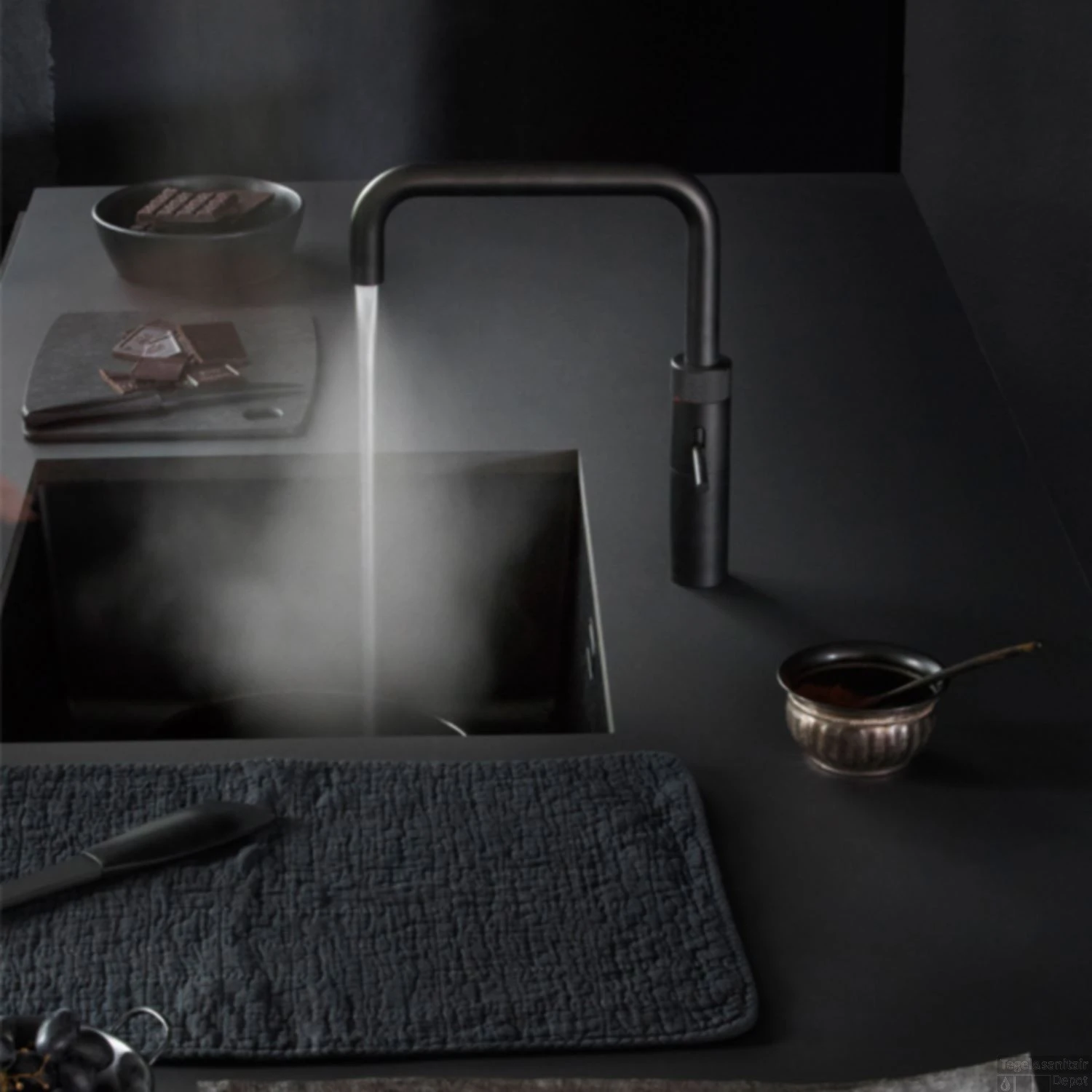 Quooker Cube Fusion Square Mat Zwart Met Combi+ Boiler 5 Quooker Cube Fusion Square Mat Zwart Met Combi+ Boiler - Afbeelding 3