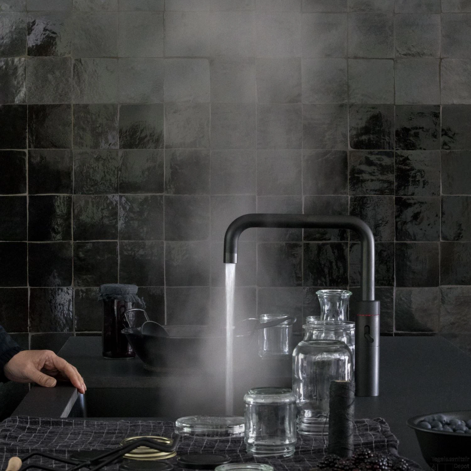 Quooker Cube Fusion Square Mat Zwart Met Combi+ Boiler 6 Quooker Cube Fusion Square Mat Zwart Met Combi+ Boiler - Afbeelding 4