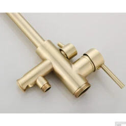 Vrijstaande Badkraan Boss & Wessing Gold Geborsteld Messing Mat Goud 12 Vrijstaande Badkraan Boss & Wessing Gold Geborsteld Messing Mat Goud -Hansgrohe Badkamerinterieur Winkel vrijstaande badkraan bws gold geborsteld messing mat goud sfeer4